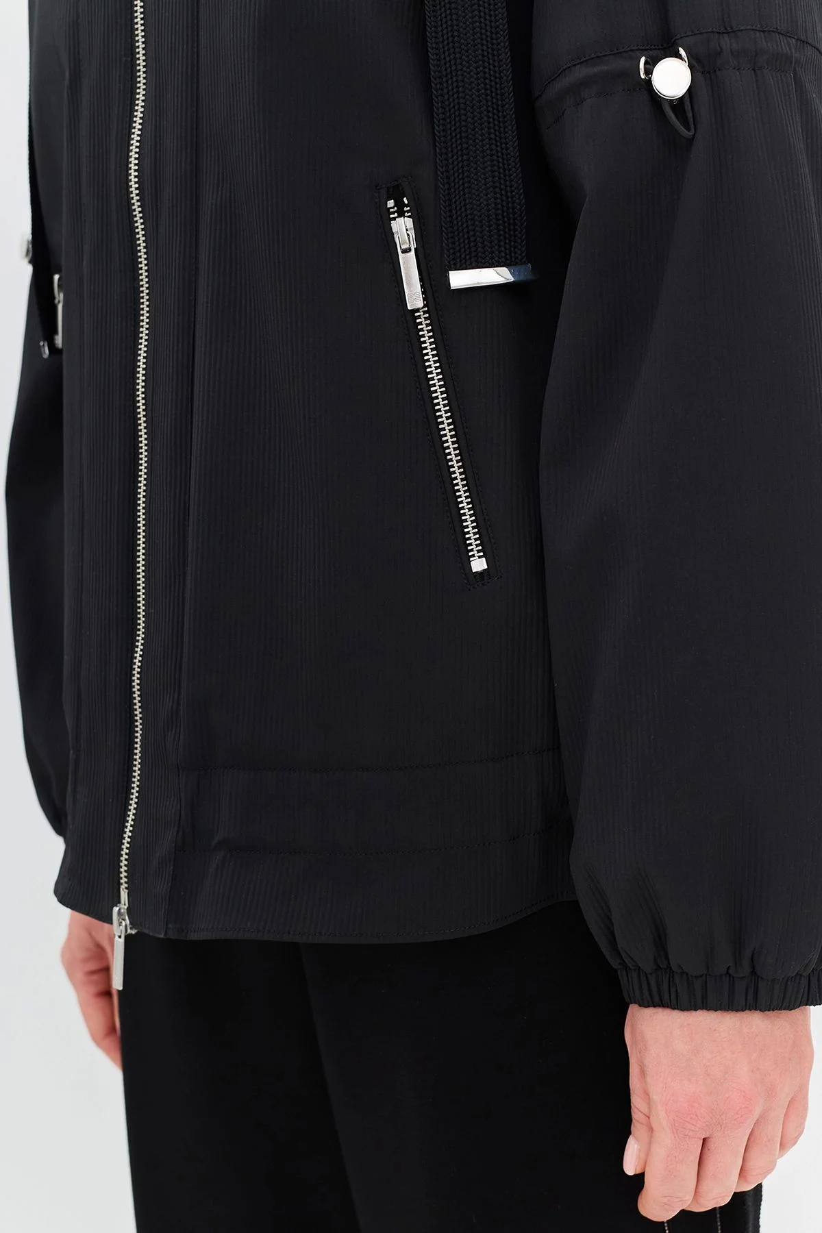 Куртка с принтованной подкладкой и несъемным капюшоном, 52р