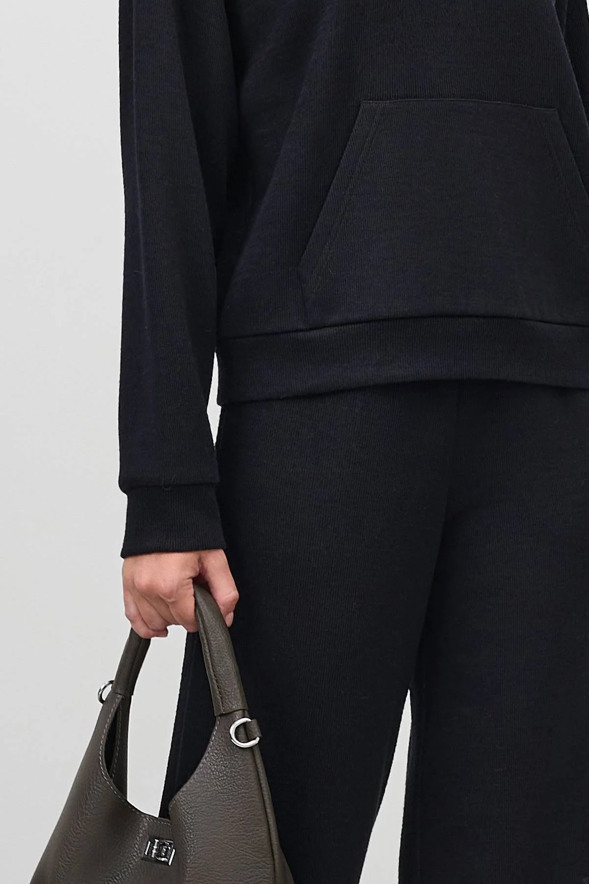 Трикотажные брюки из смесовой вискозы, 42