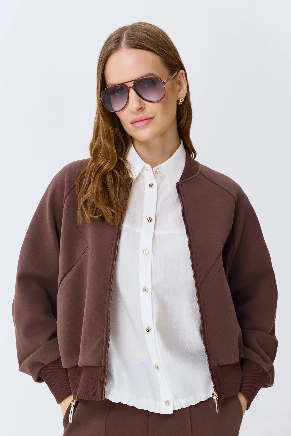 Трикотажный бомбер в шоколадном оттенке, 34
