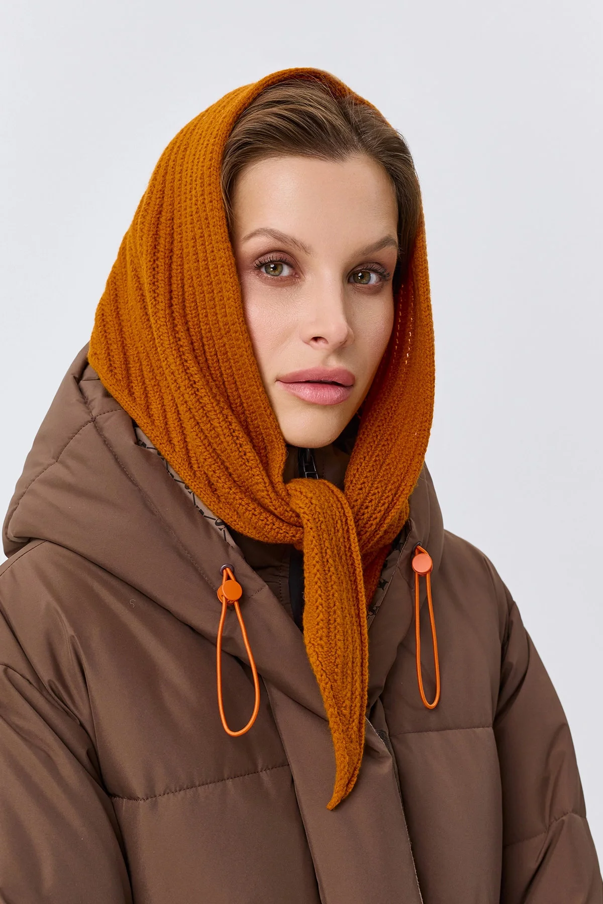 Косынка рыжая из 100% шерсти, one