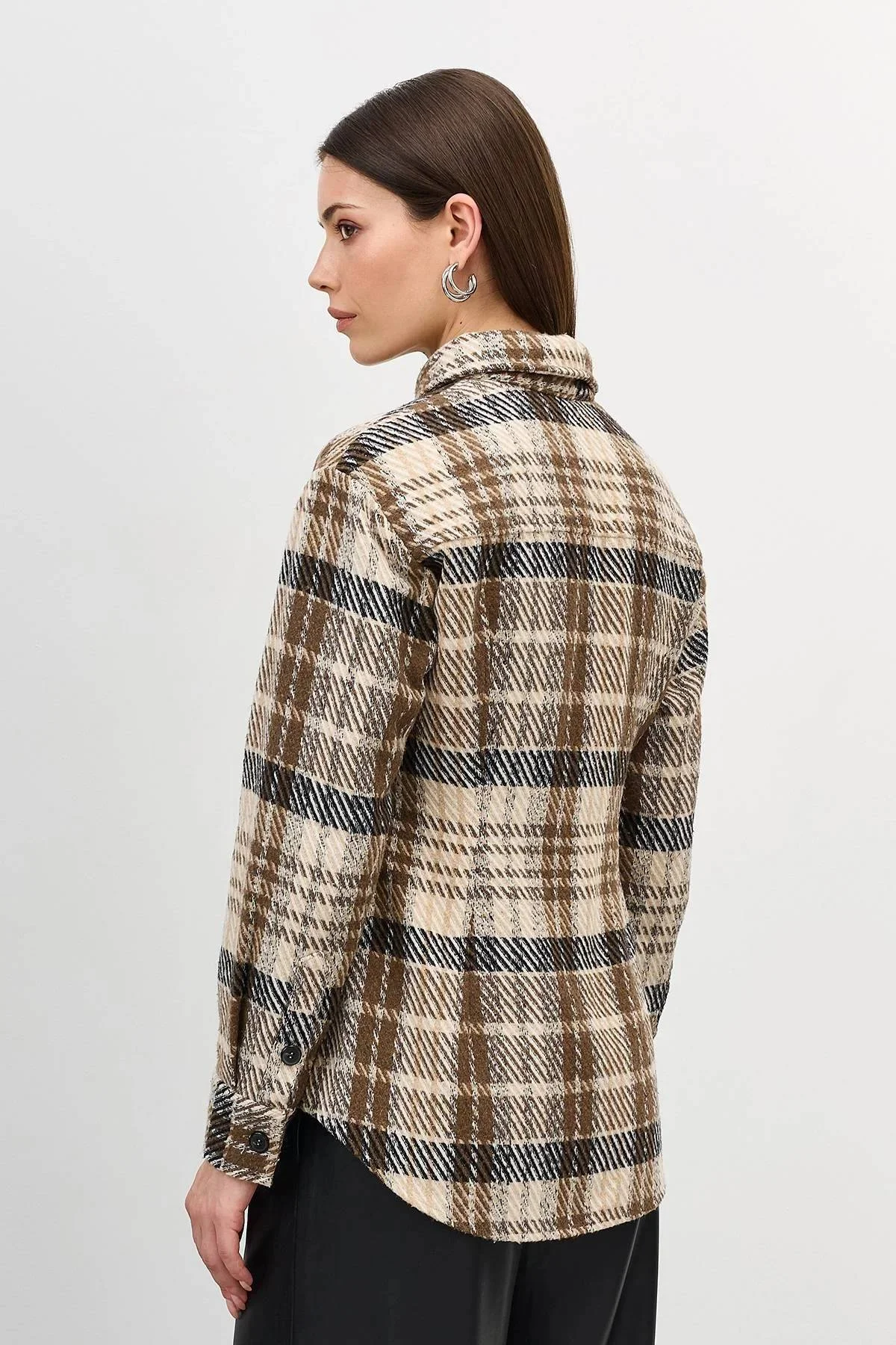 Приталенная рубашка в клетку, 48