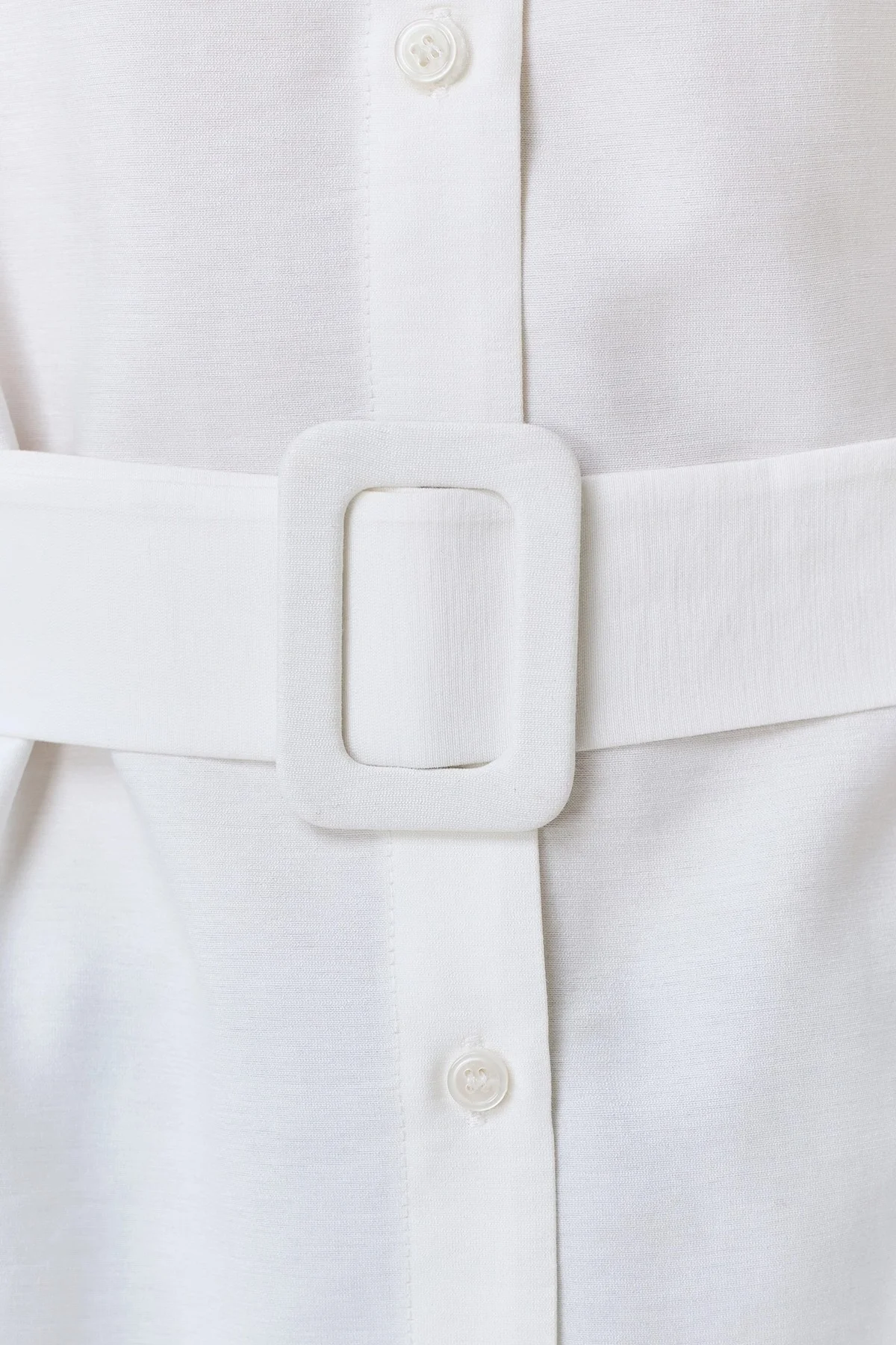 Классическая блузка с поясом, 52