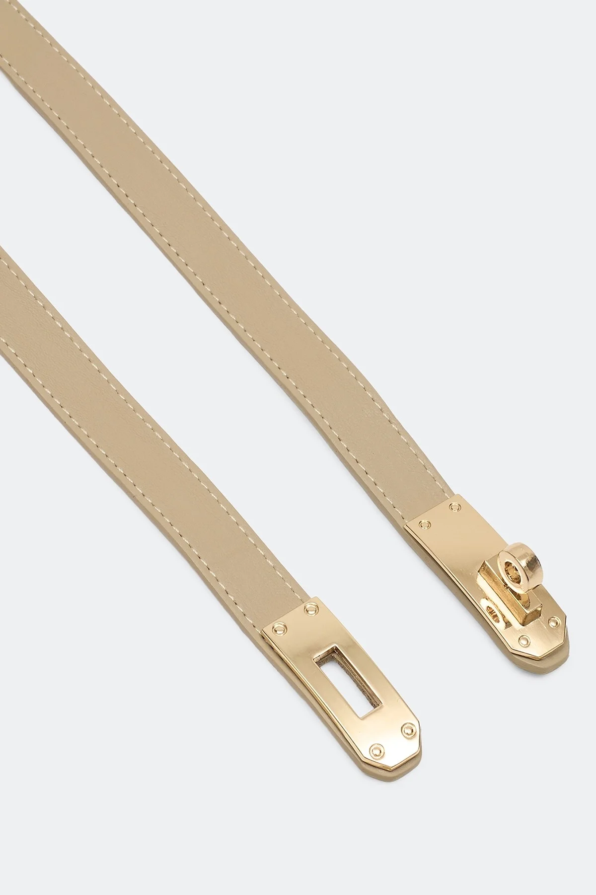 Тонкий ремень с поворотным замком, One