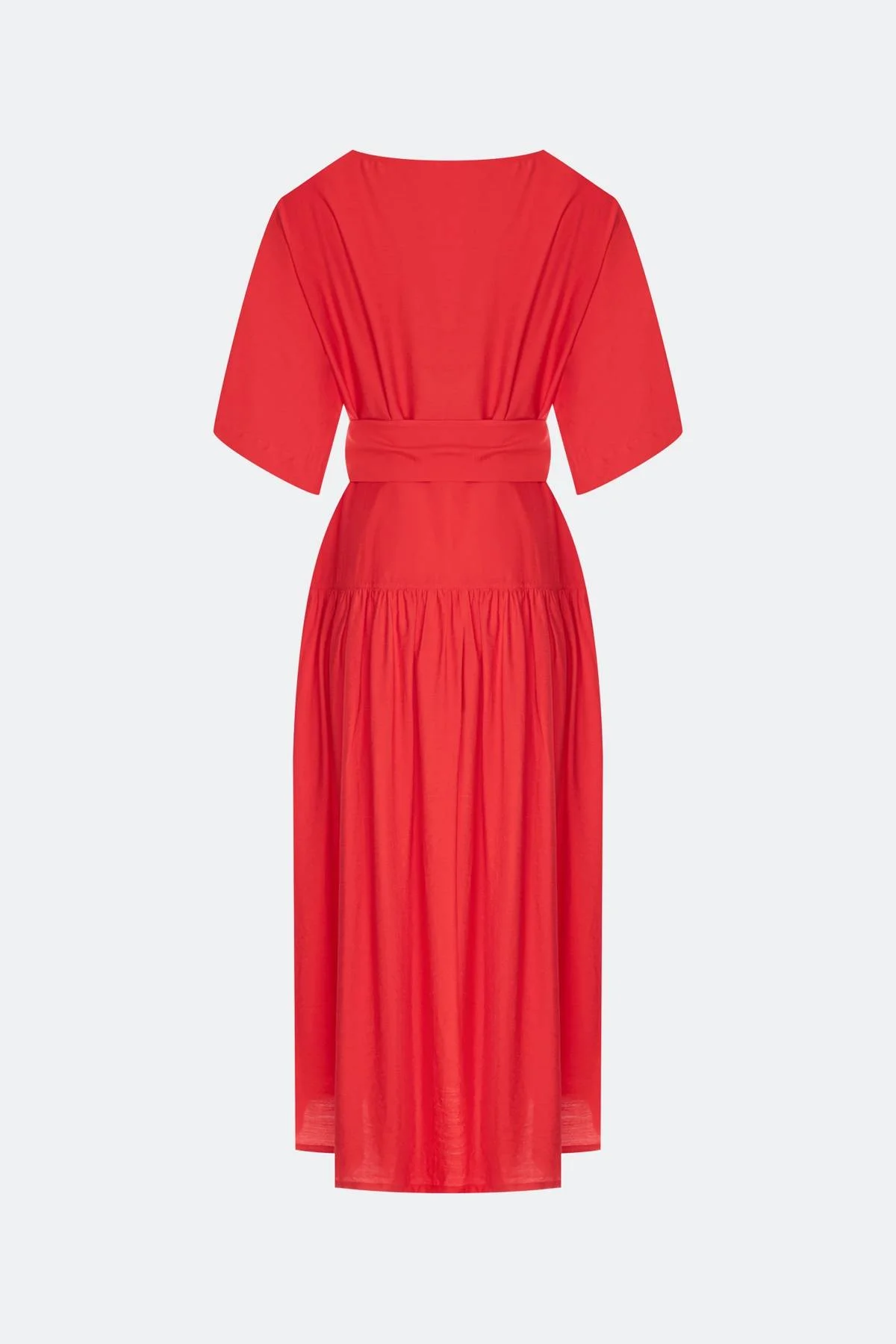 Платье из тенселя с акцентным поясом, 46