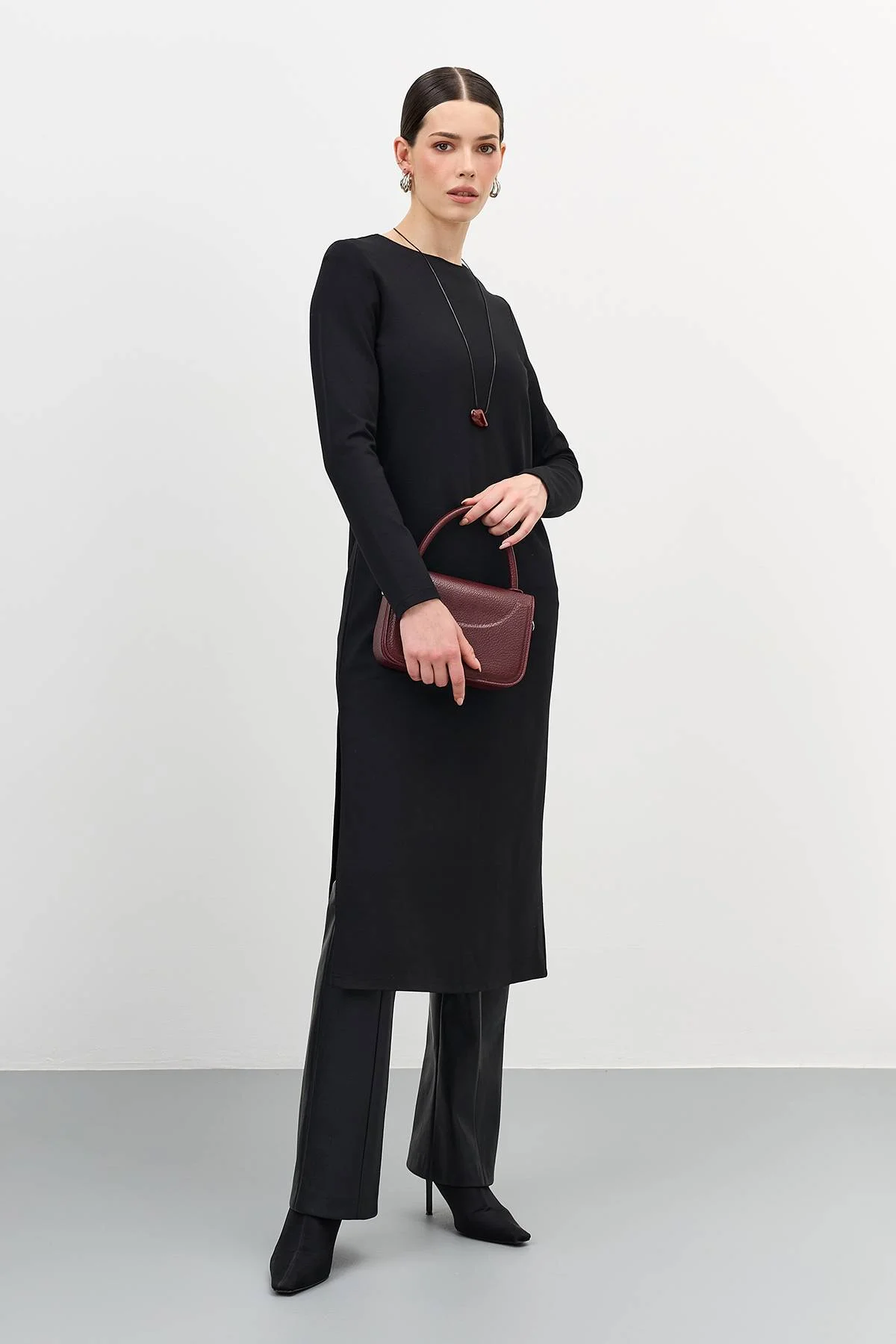 Лимитированная серия приталенная куртка с хлястиком и палантин