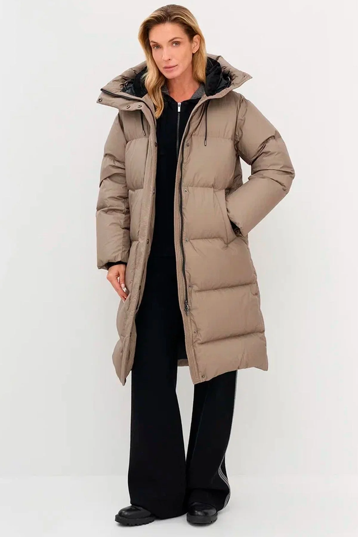 Пальто на натуральном утеплителе с контрастными деталями, 52р