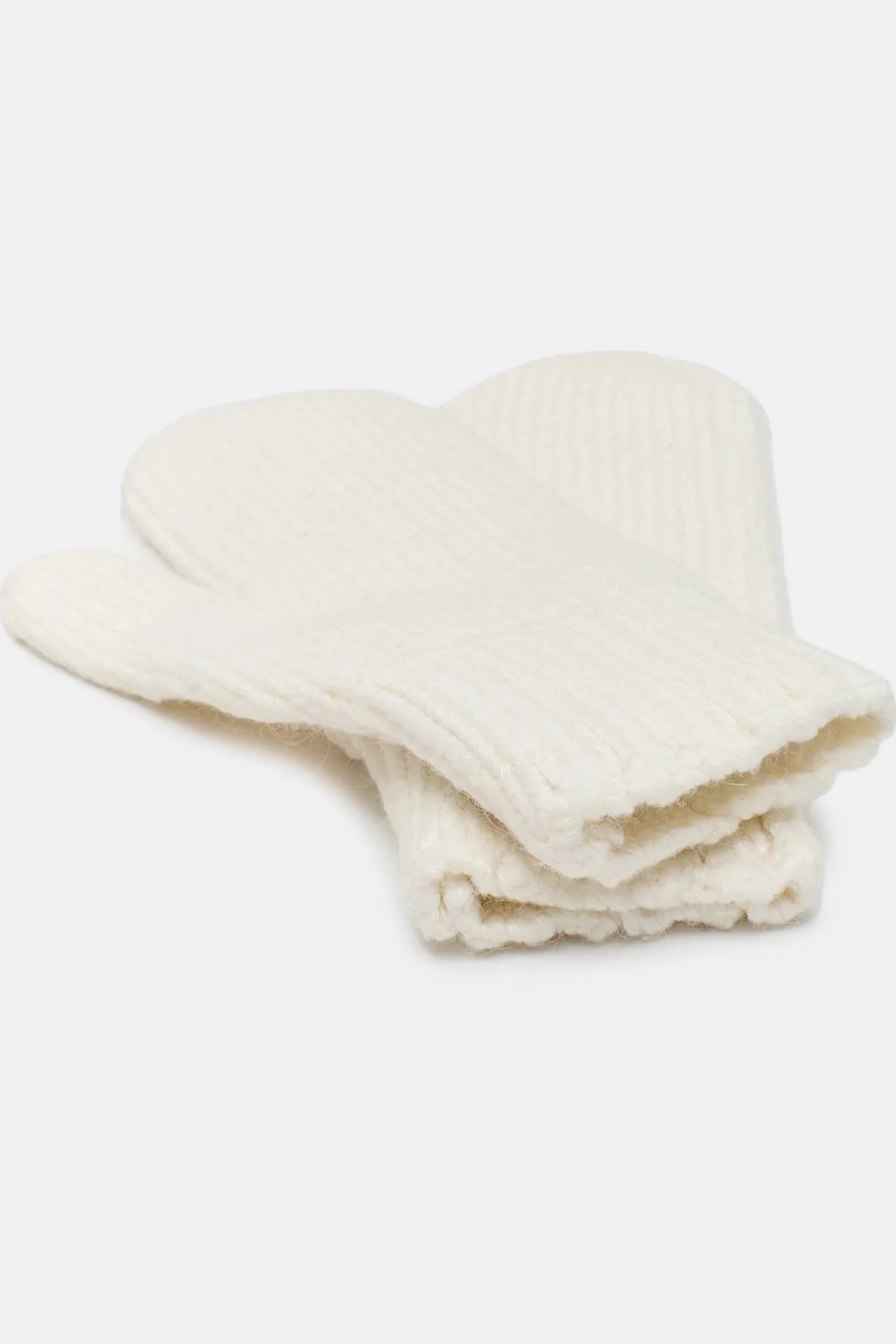 Белые теплые варежки с ангорой, One