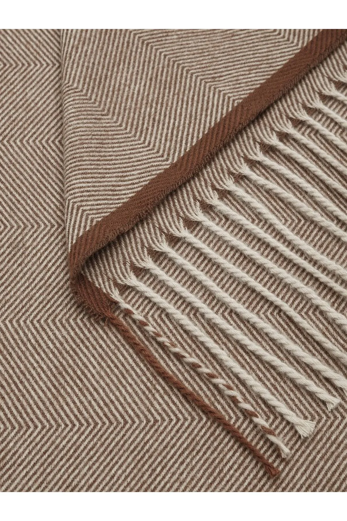 Лимитированная серия коричневое пальто с палантином, 52