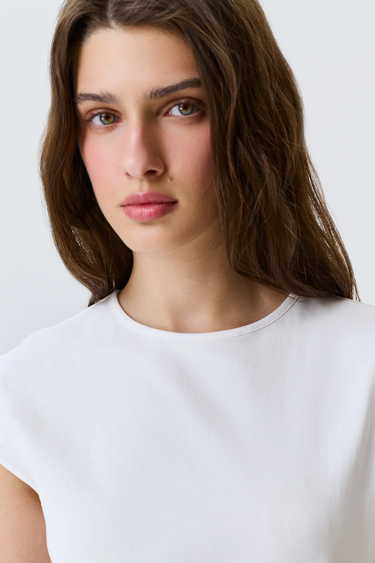 Асимметричный топ с высоким разрезом, 46