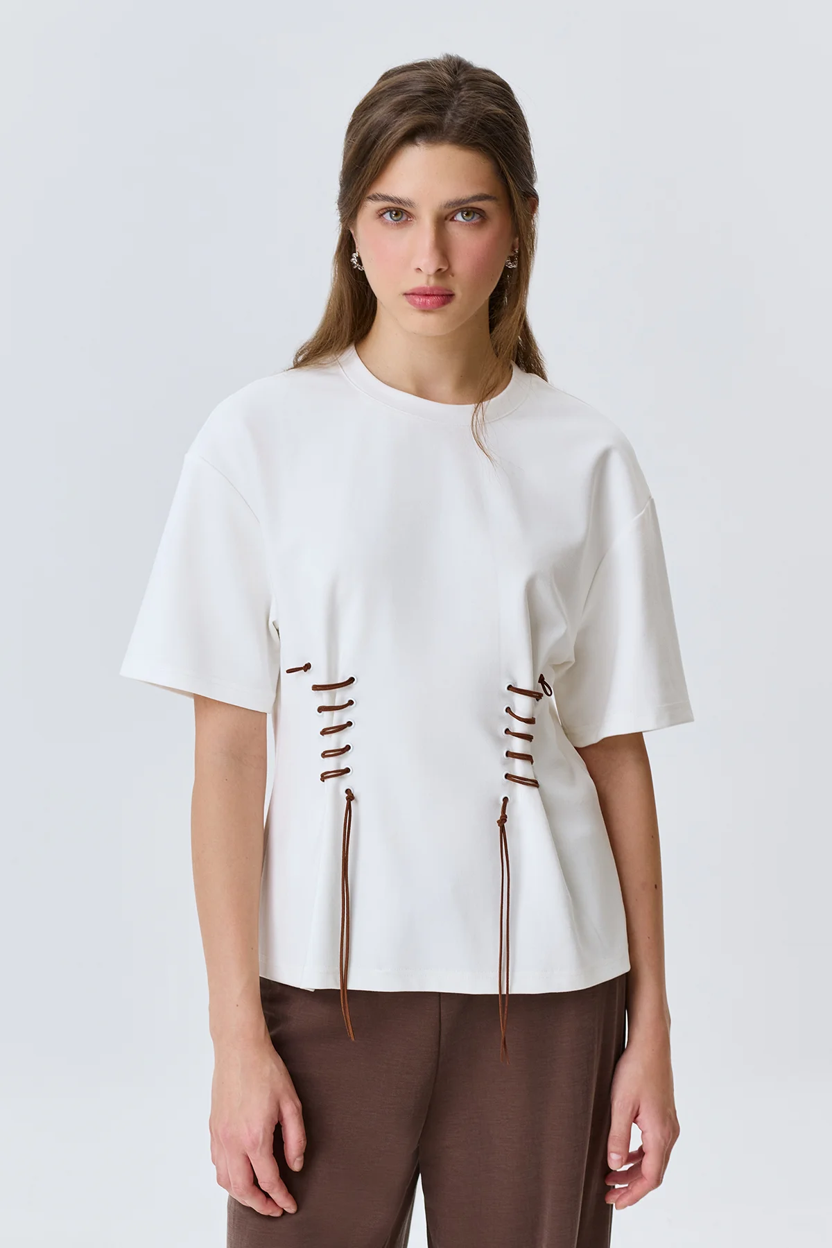 Джемпер с контрастной шнуровкой, 42