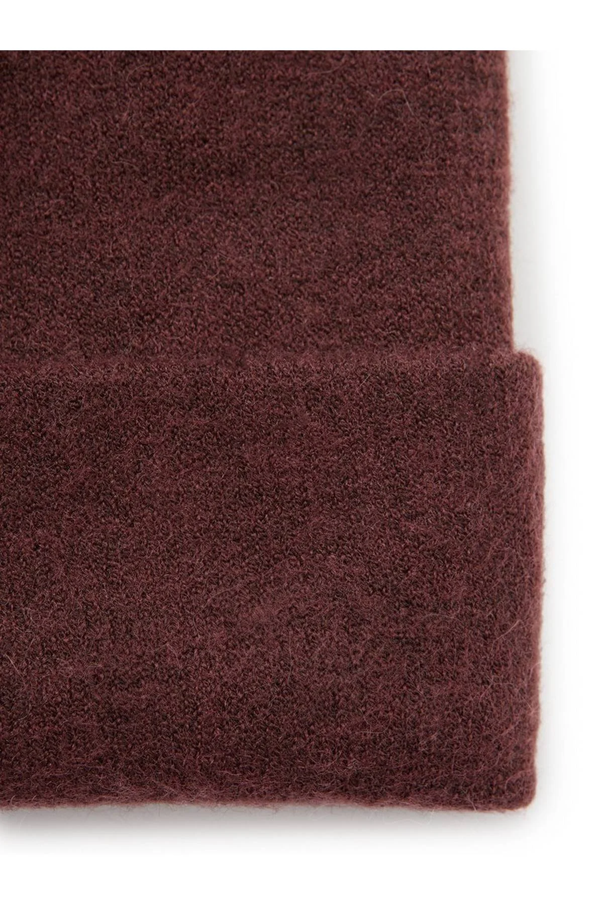 Шапка махагон, One