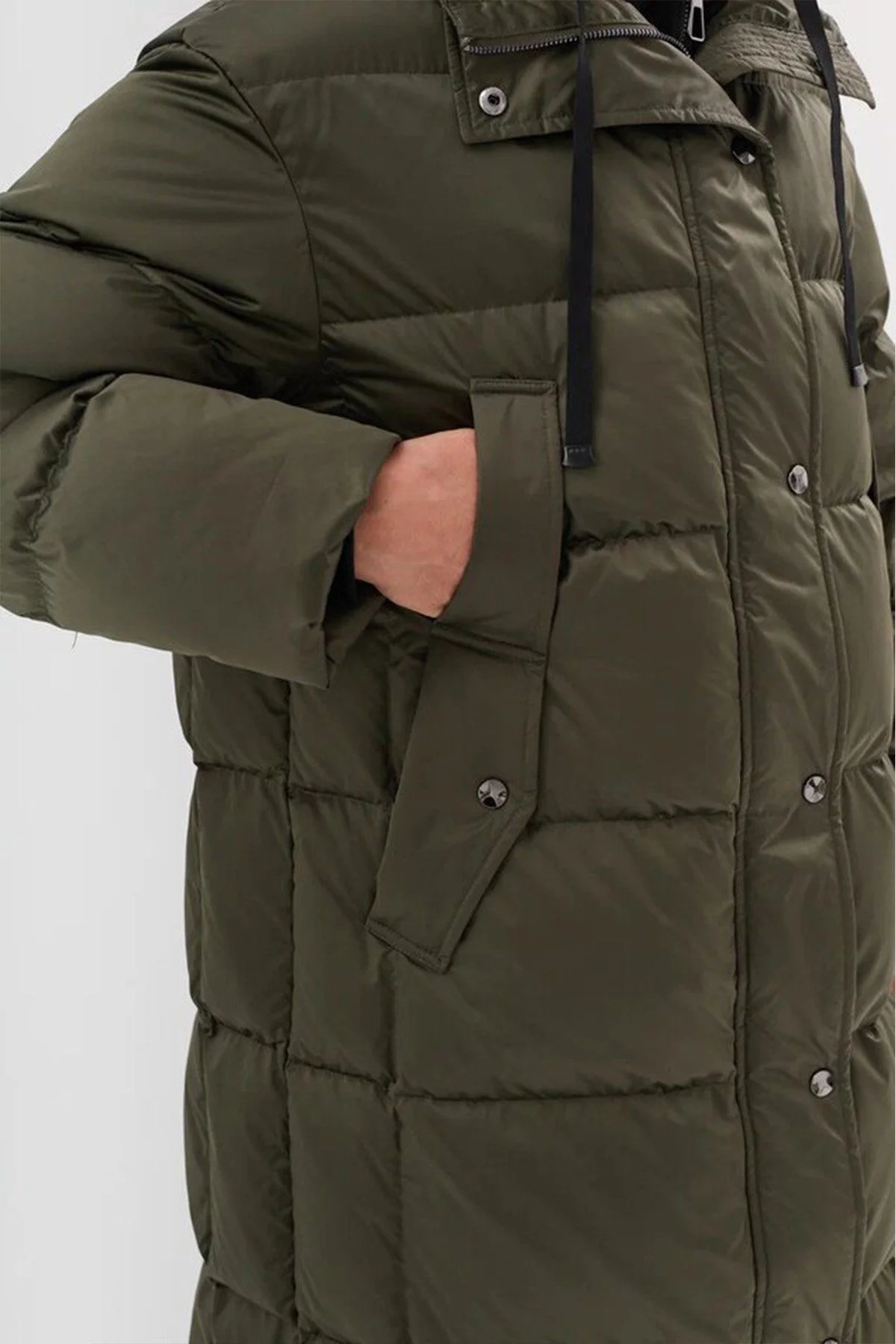 Пальто на натуральном утеплителе с внутренней манишкой, 52р