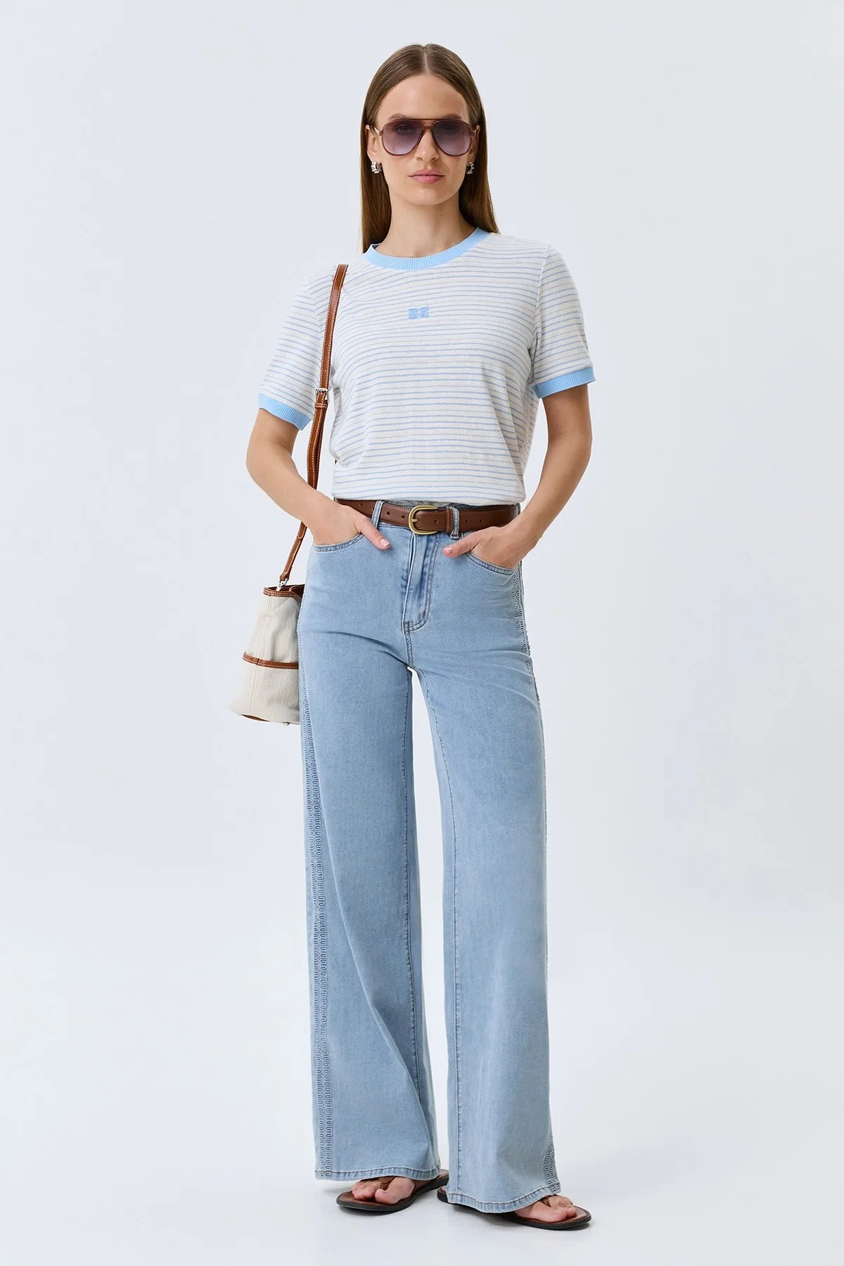 Джинсы Wide leg с деликатными лампасами, 38