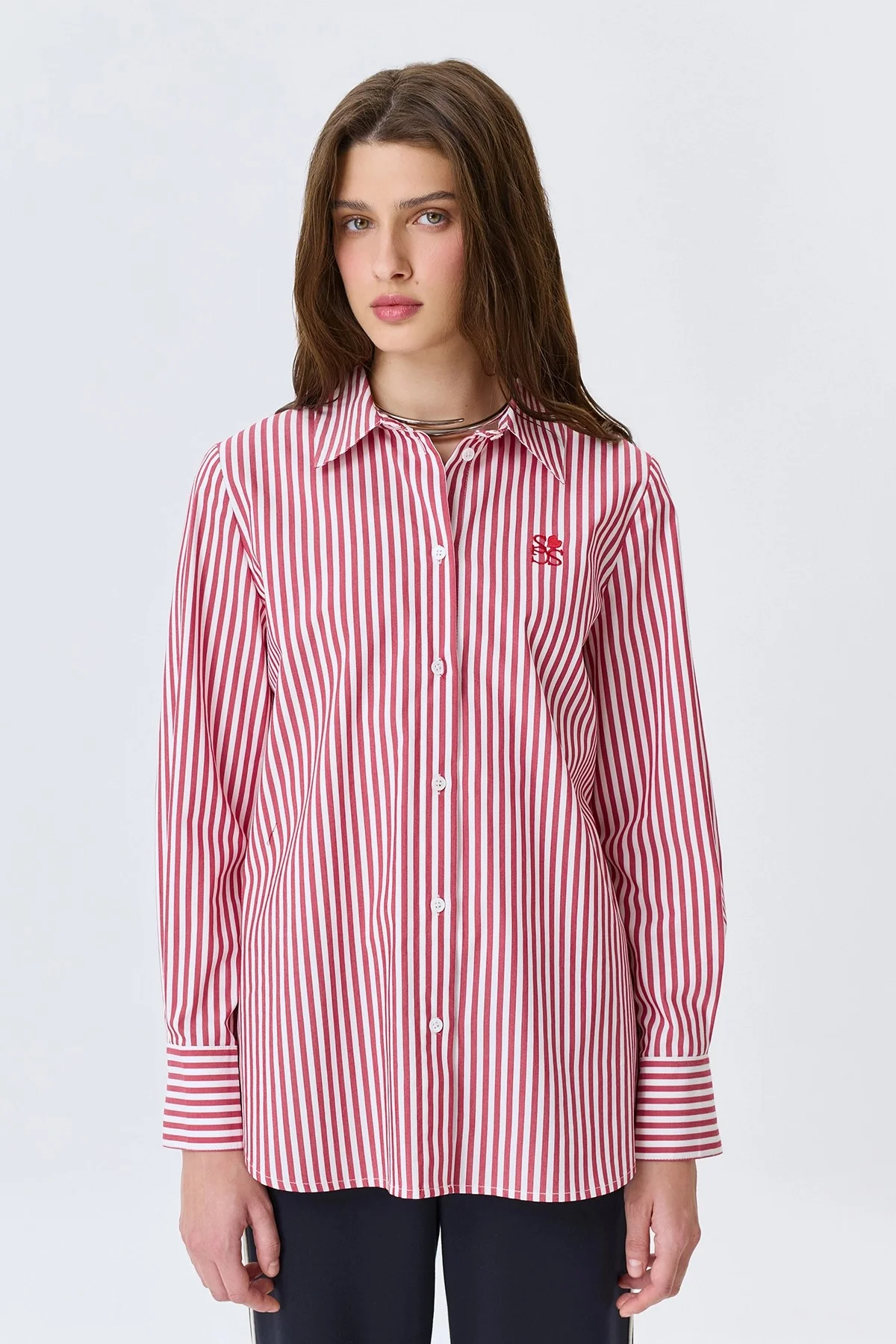 Яркая рубашка в полоску, 42