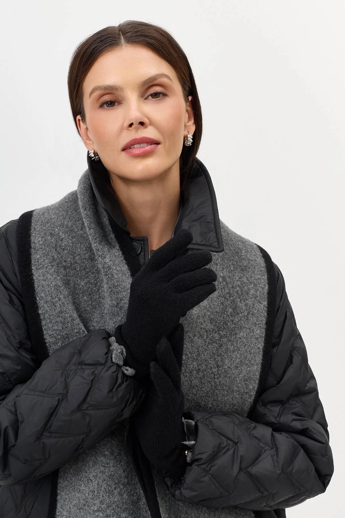 Черные вязаные перчатки с контрастной отделкой, One