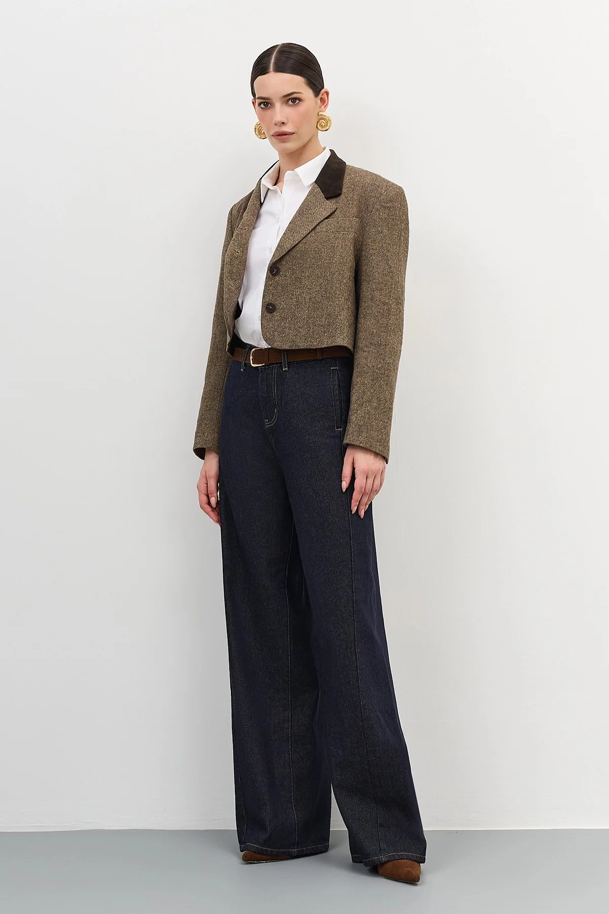 Широкие джинсы с контрастными швами, 46