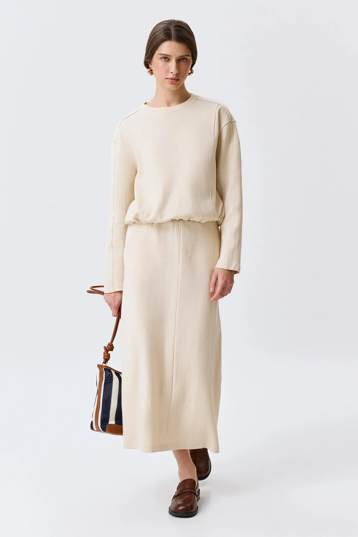 Укороченный джемпер с рельефными швами, 46