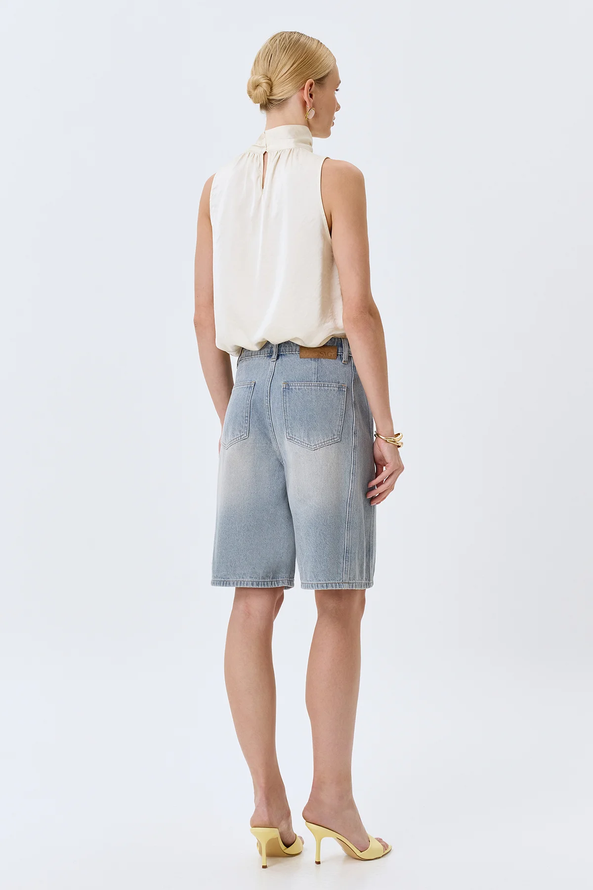 Джинсовые бермуды, 48