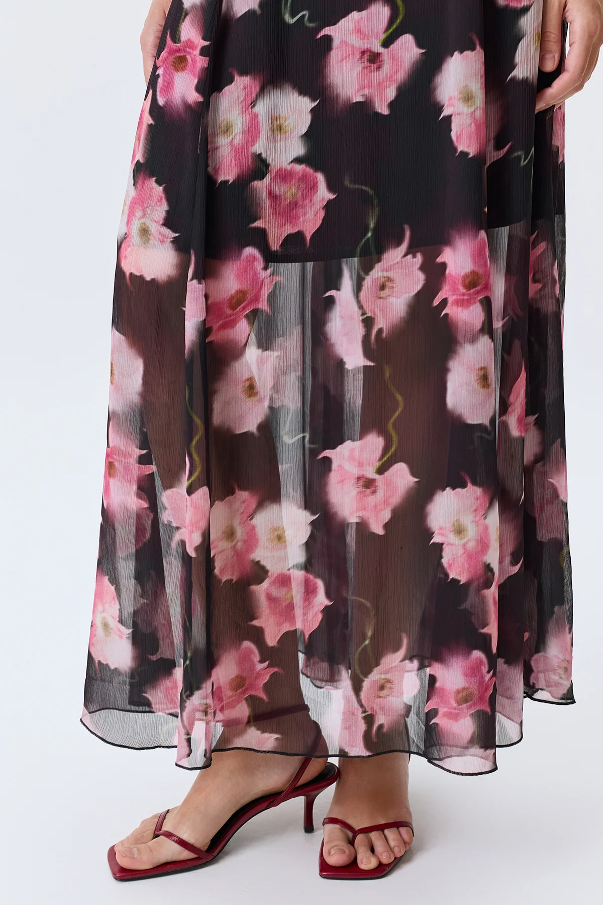 Романтичное платье с ярким цветочным принтом, 50