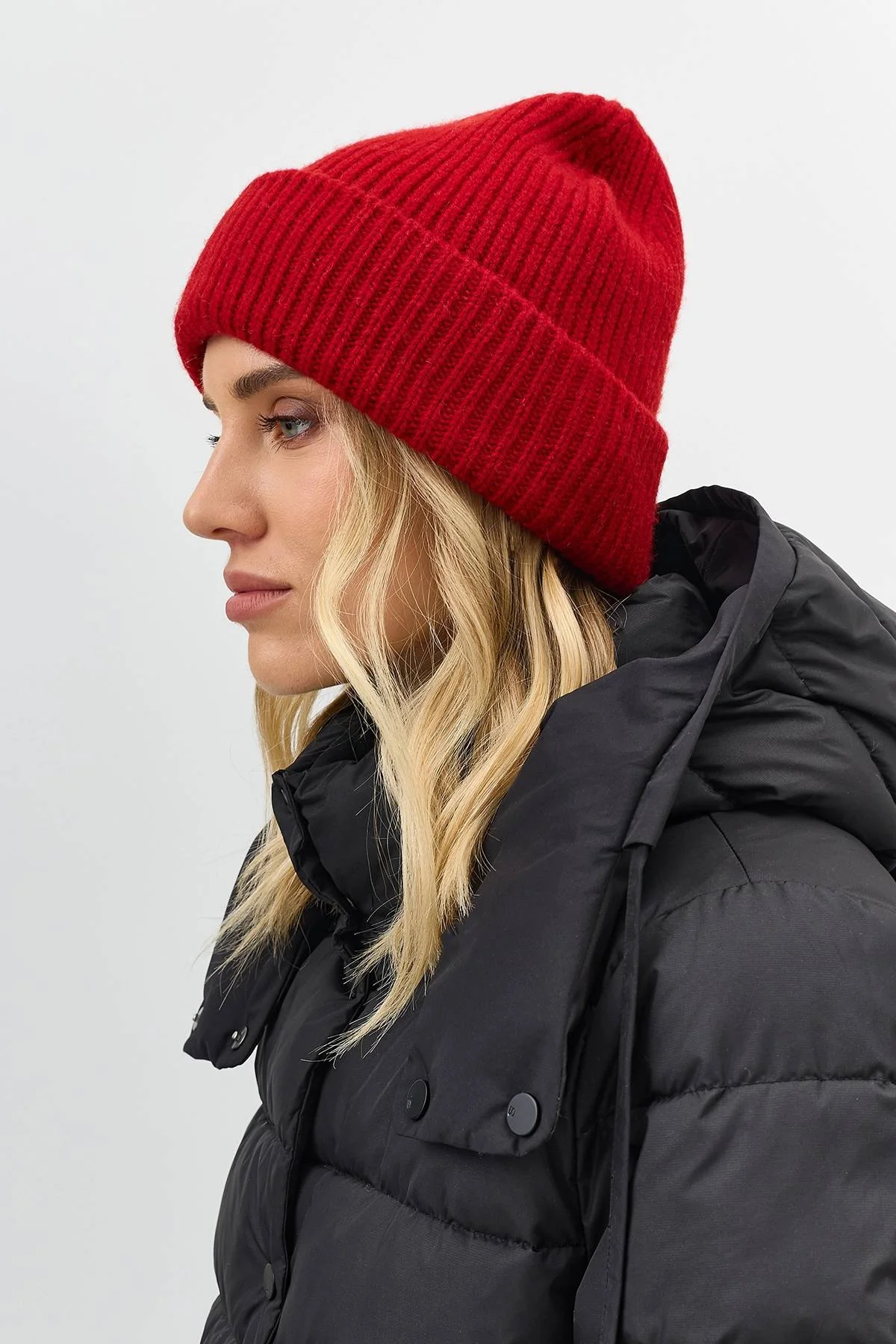 Красная шапка бини из 100% шерсти, One