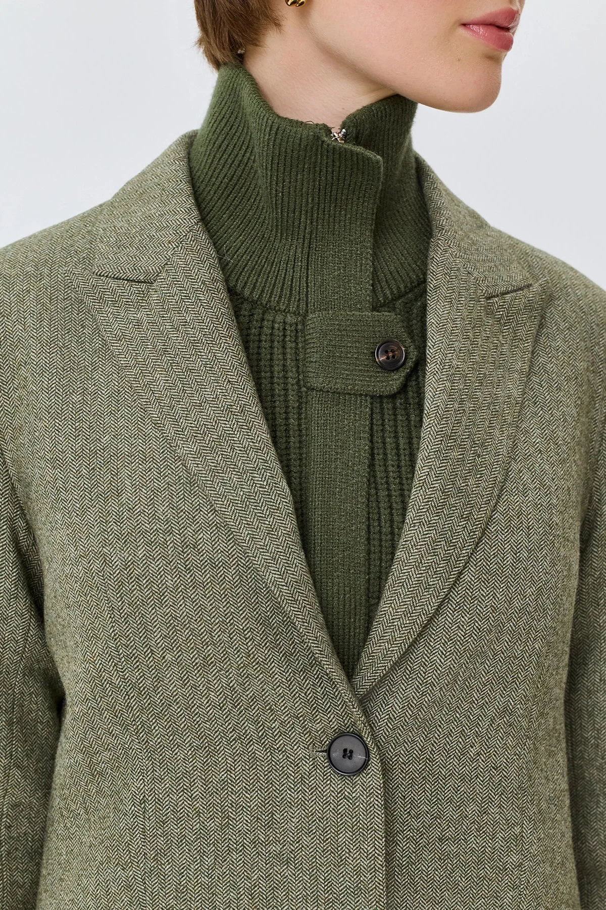 Классический оливковый жакет с узором Herringbone, 52