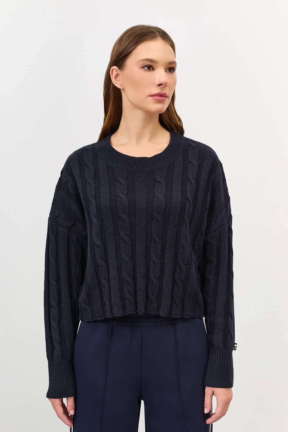 Укороченный джемпер с косами, 40