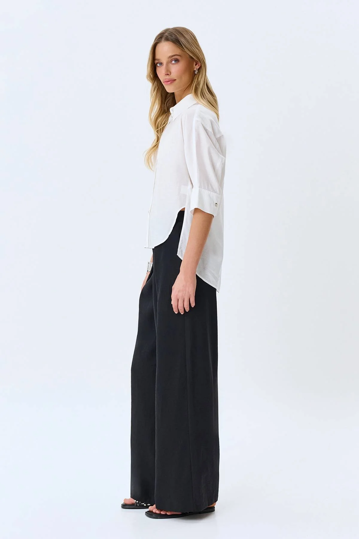 Широкие брюки с акцентным поясом, 50