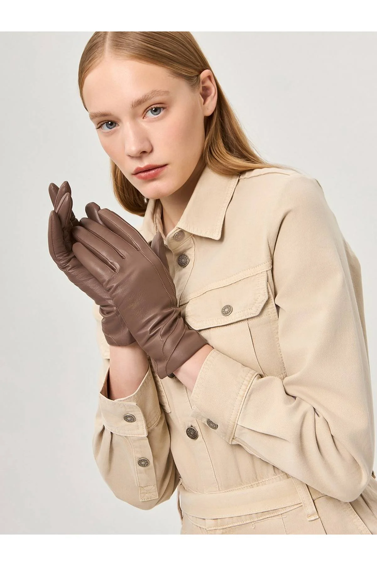 Перчатки жемчужно-серые, 7