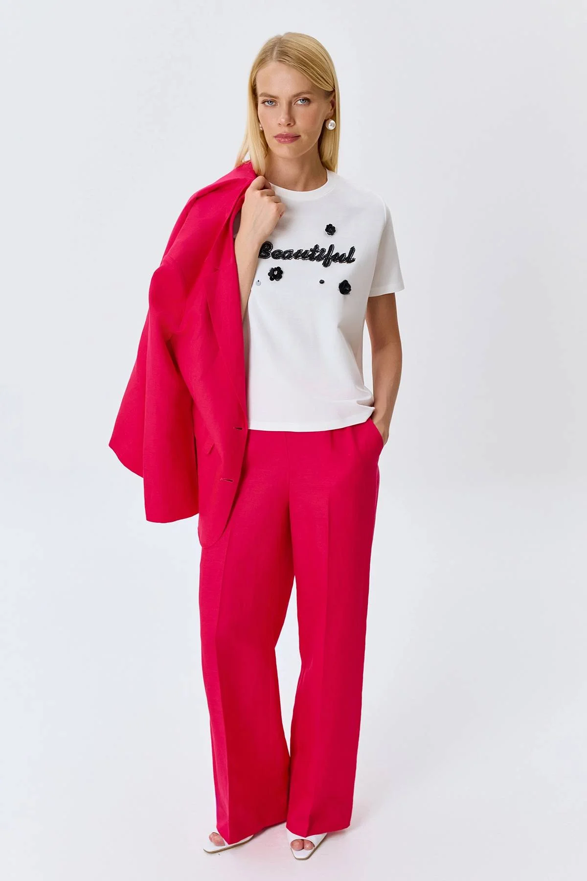 Футболка с декором 3D, 46