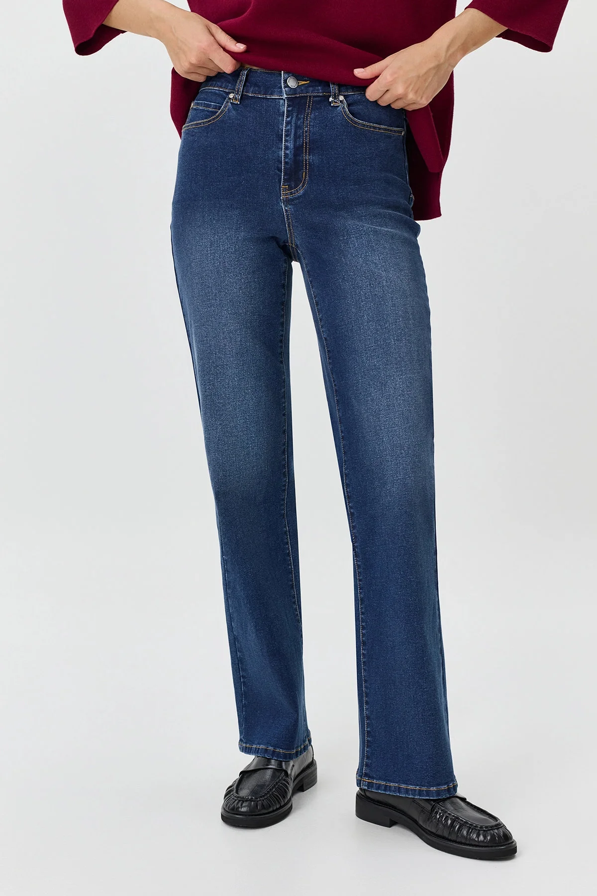 Джинсы Straight fit с лиоцеллем, 46