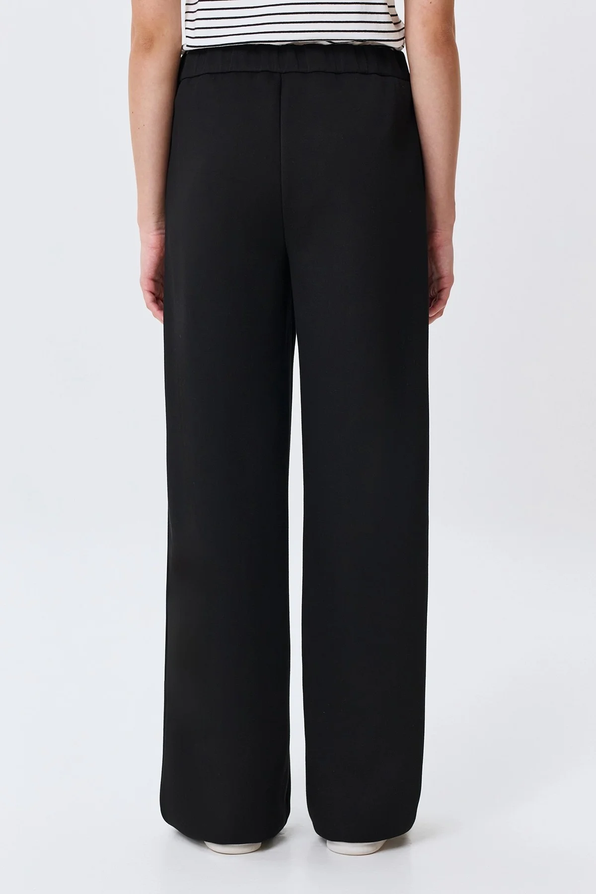 Трикотажные брюки со стрелками, 52