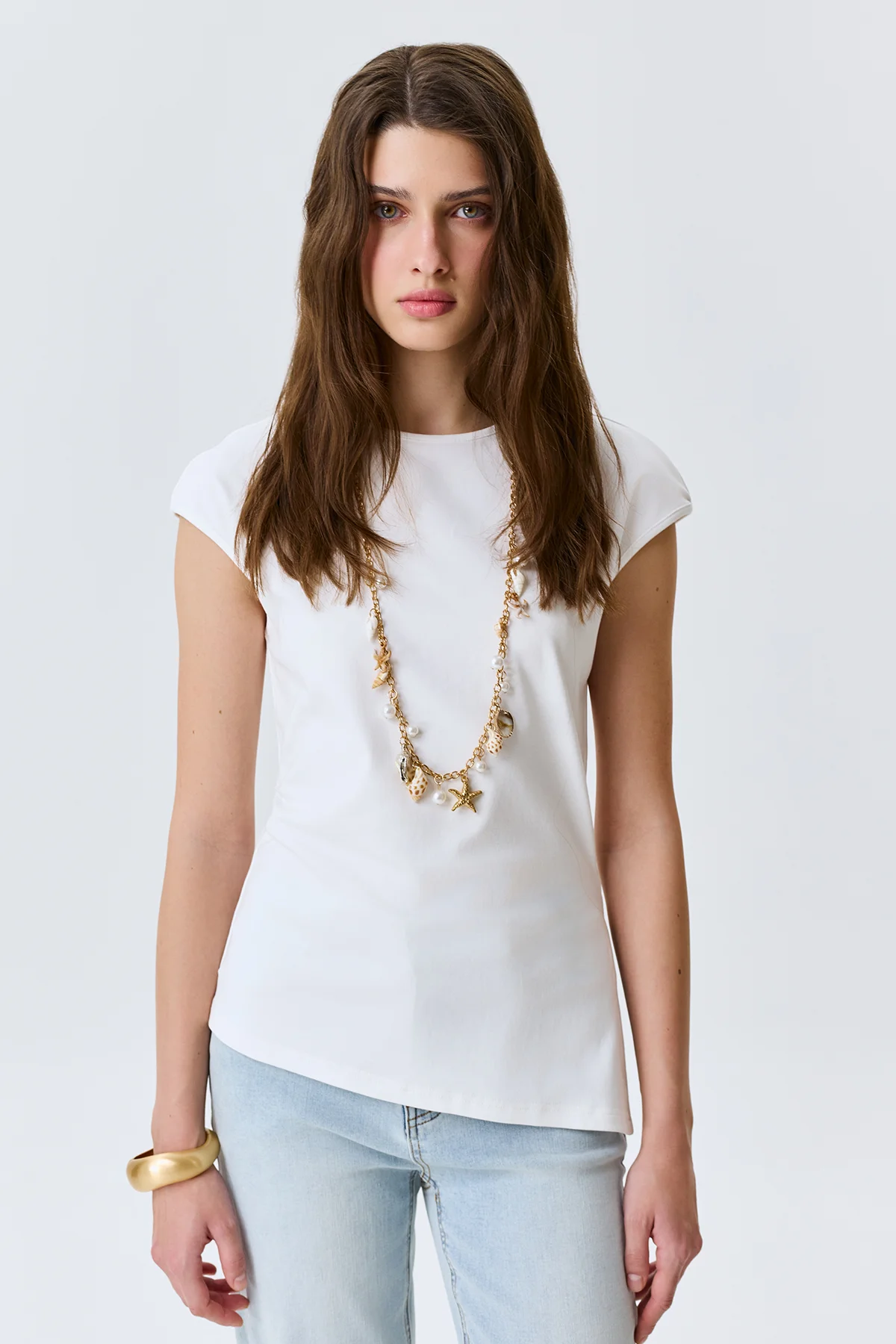 Асимметричный топ с высоким разрезом, 52