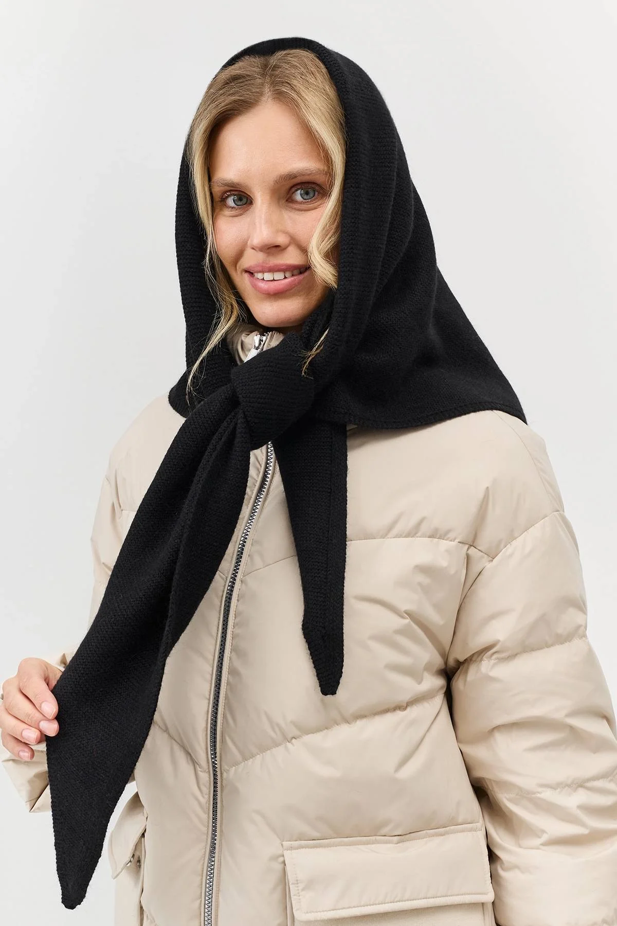 Черная косынка с ангорой, One