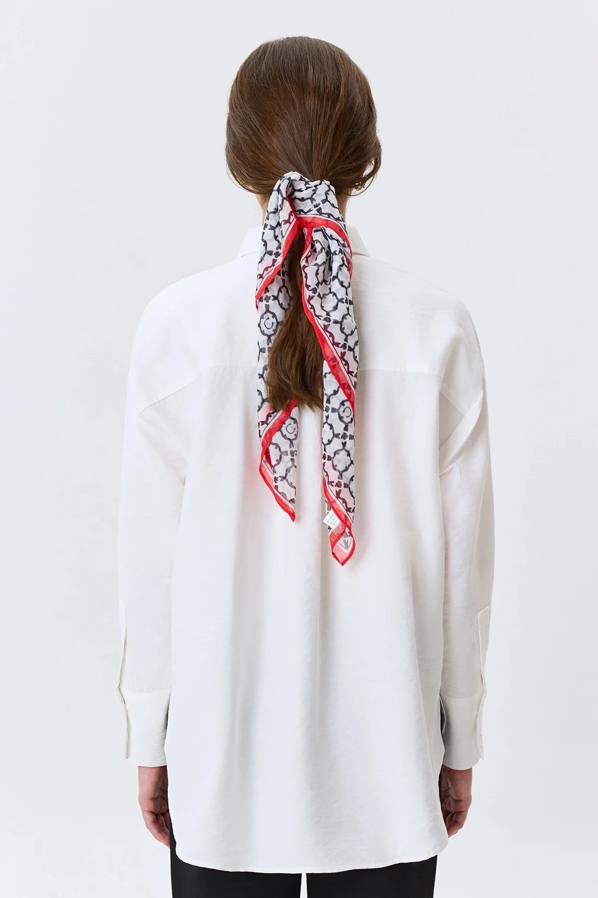 Классическая блузка из вискозы, 48