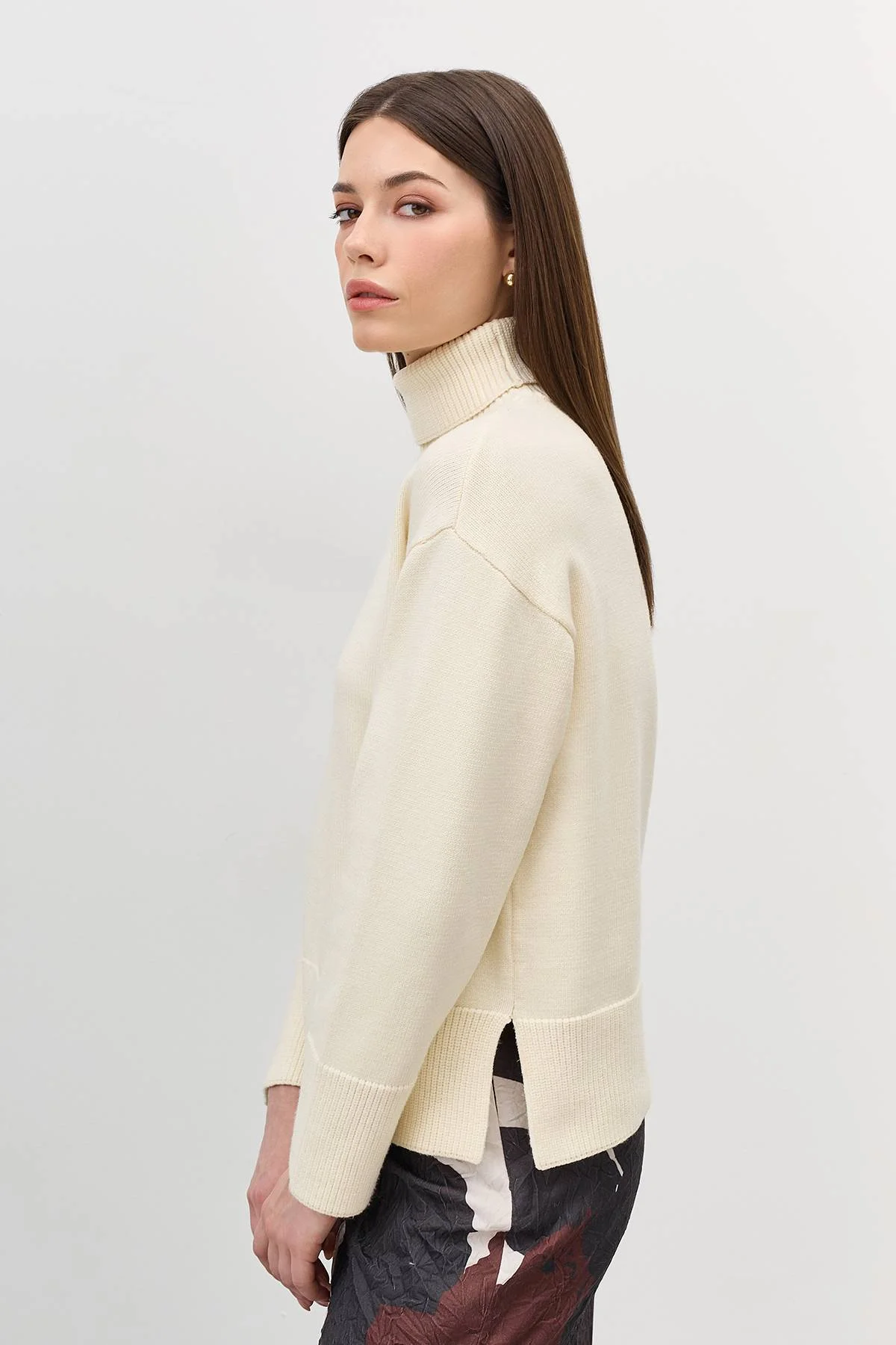 Лимитированная серия джемпер с воротником гольф и ремень, 52