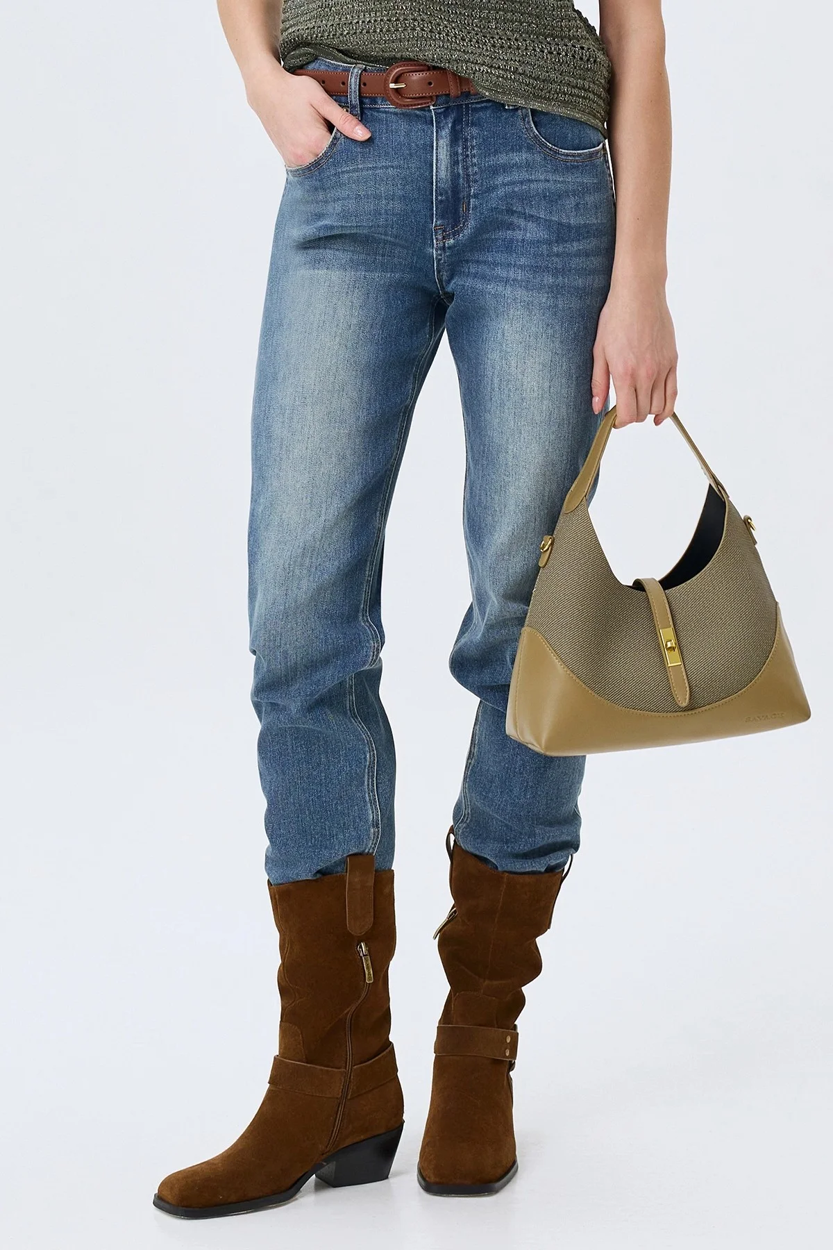 Зауженные джинсы с деликатной варкой, 52