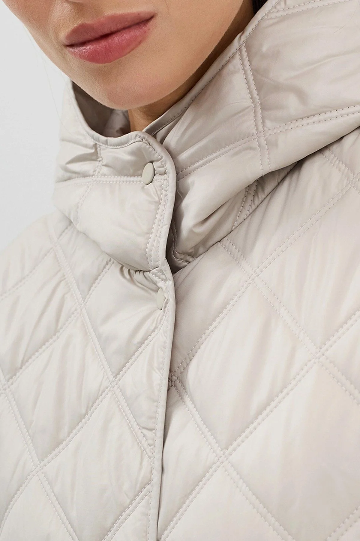 Пальто прямого кроя с утеплителем и ромбовидной стёжкой, 50р