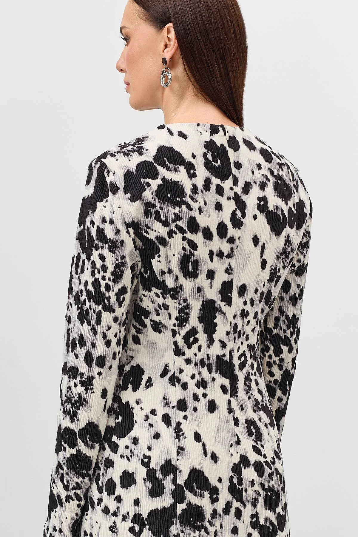 Платье с монохромным принтом, 48