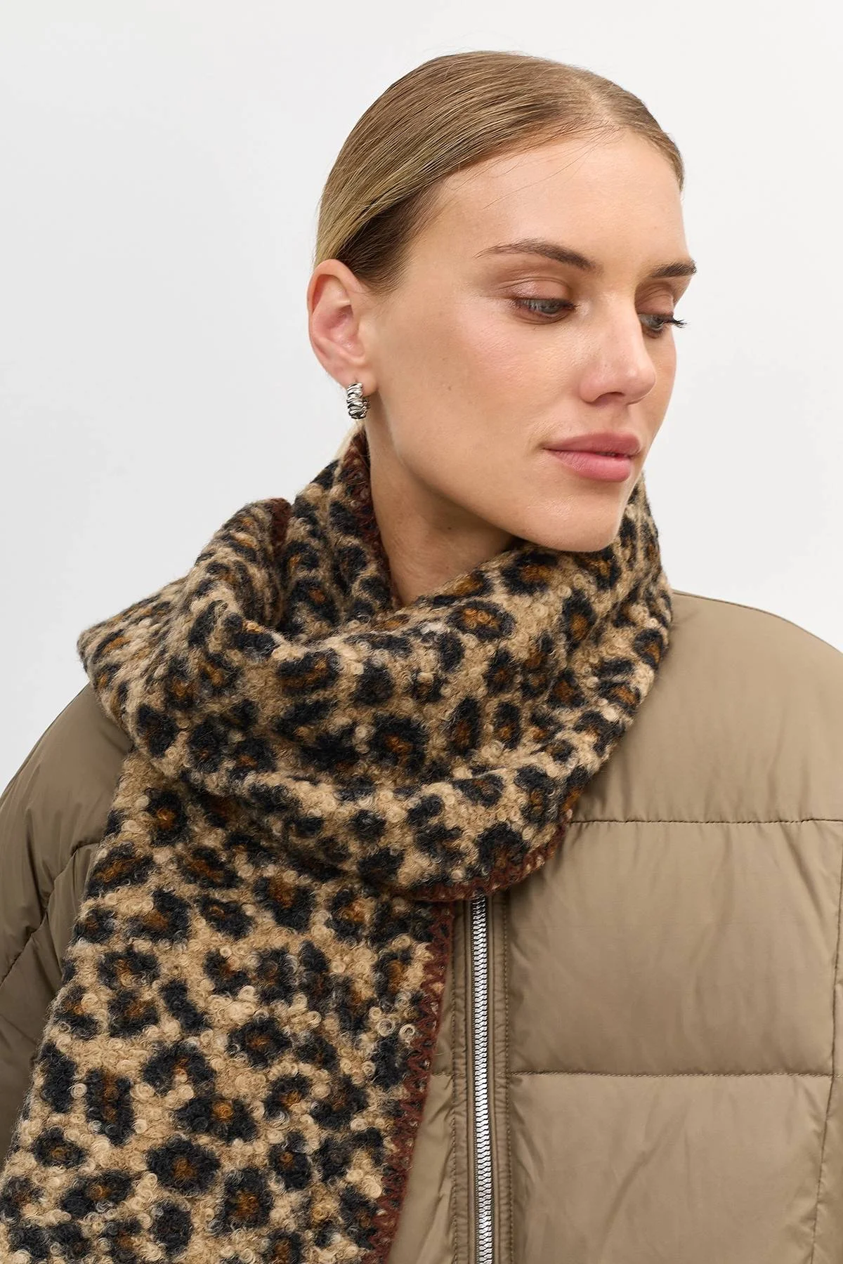 Мягкий шарф с анималистичным принтом, One