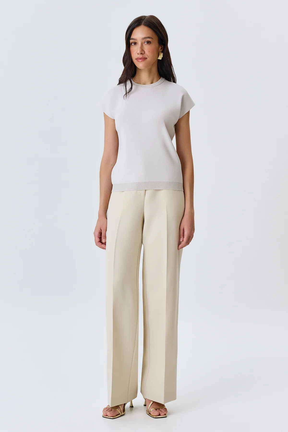 Светлый вязаный топ из вискозы, 50