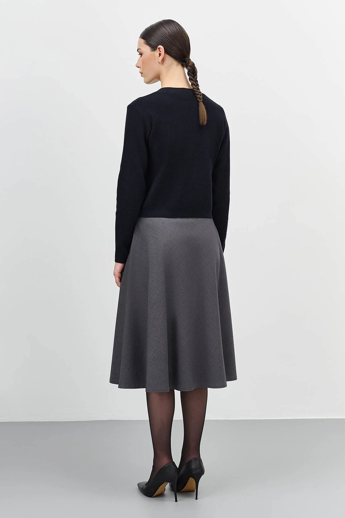 Лимитированная серия юбка миди А-силуэта и ремень, 50