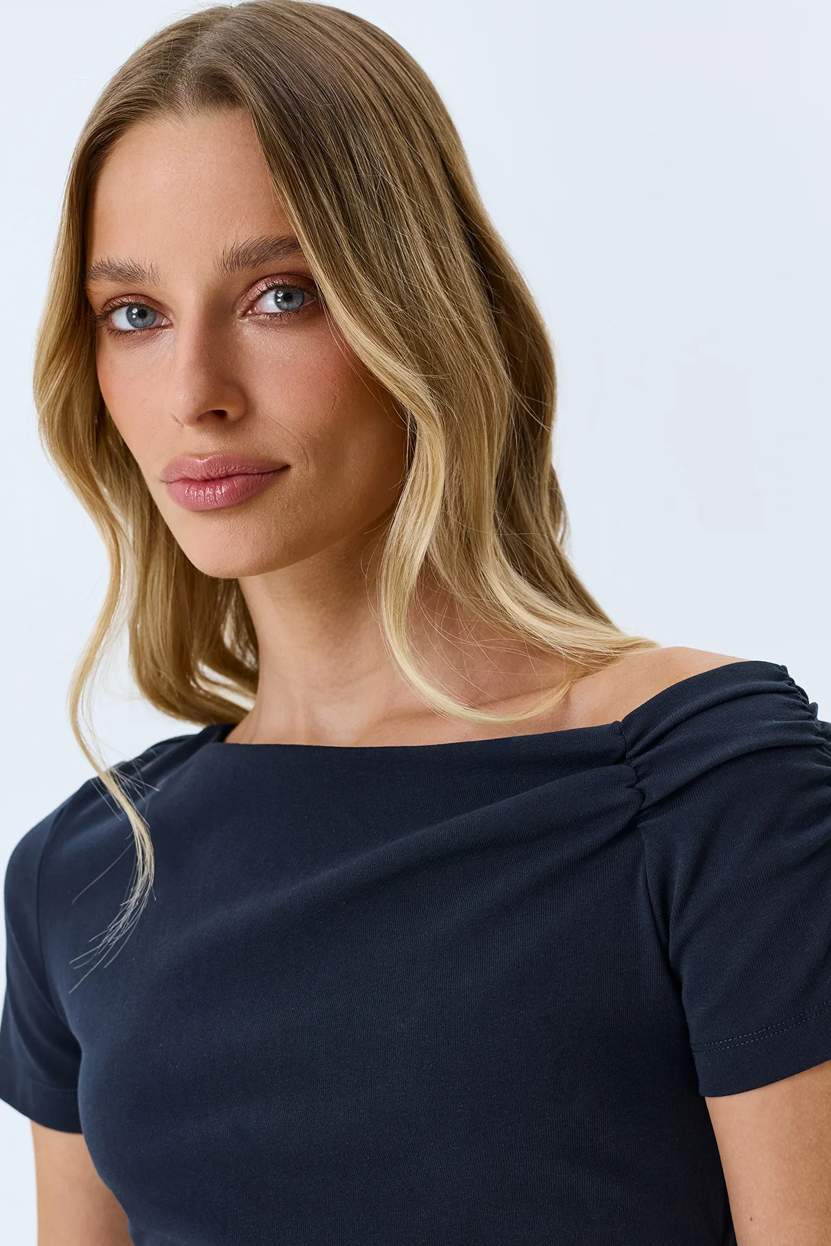 Асимметричный топ с драпировкой, 48