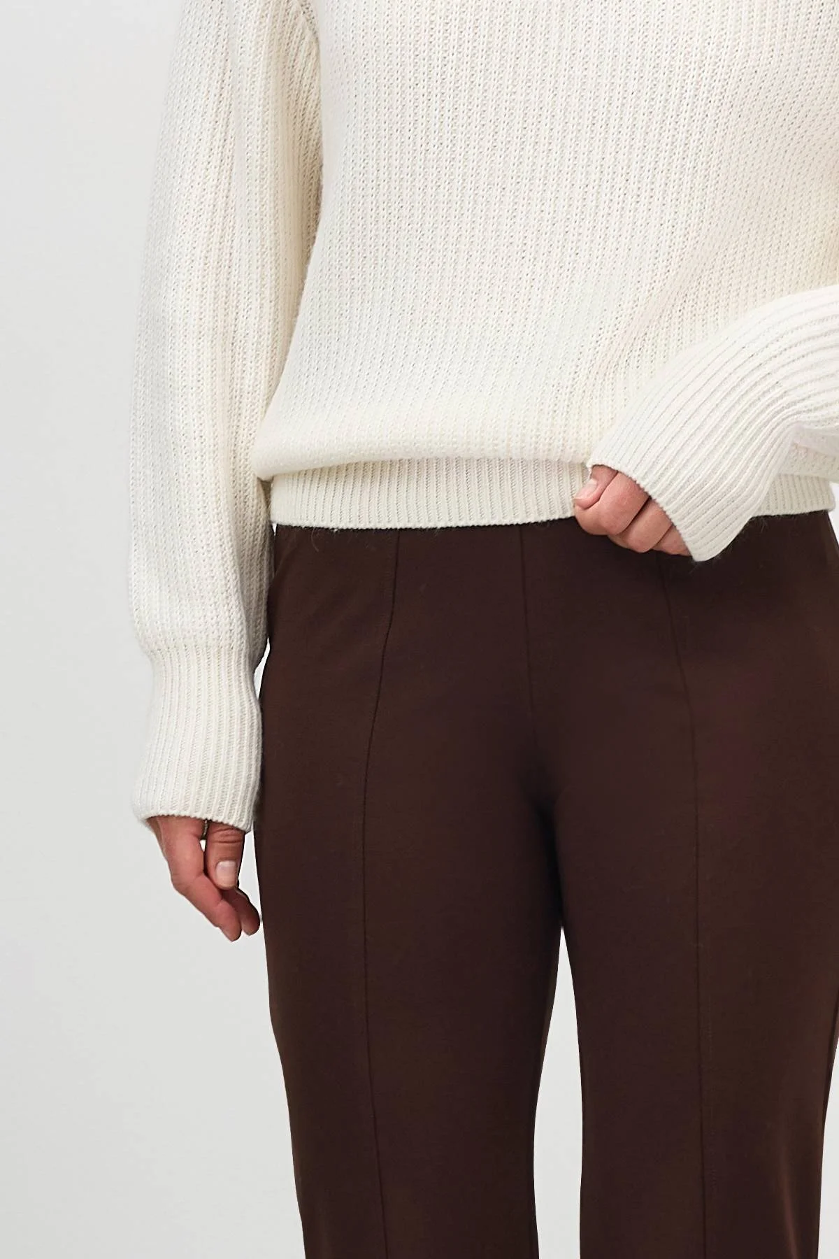 Трикотажные брюки с рельефами, 52