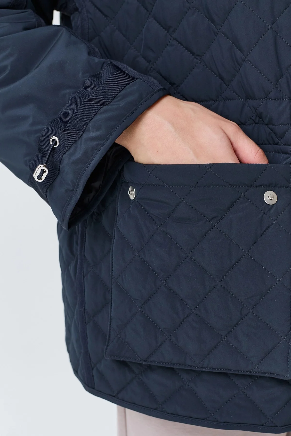 Яркая парка с ромбовидной стежкой, 40