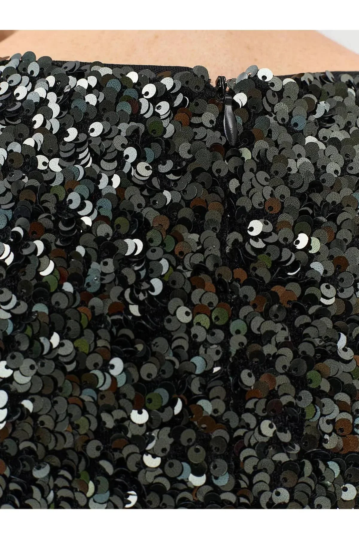 Платье-мини с искрящимися пайетками, 48