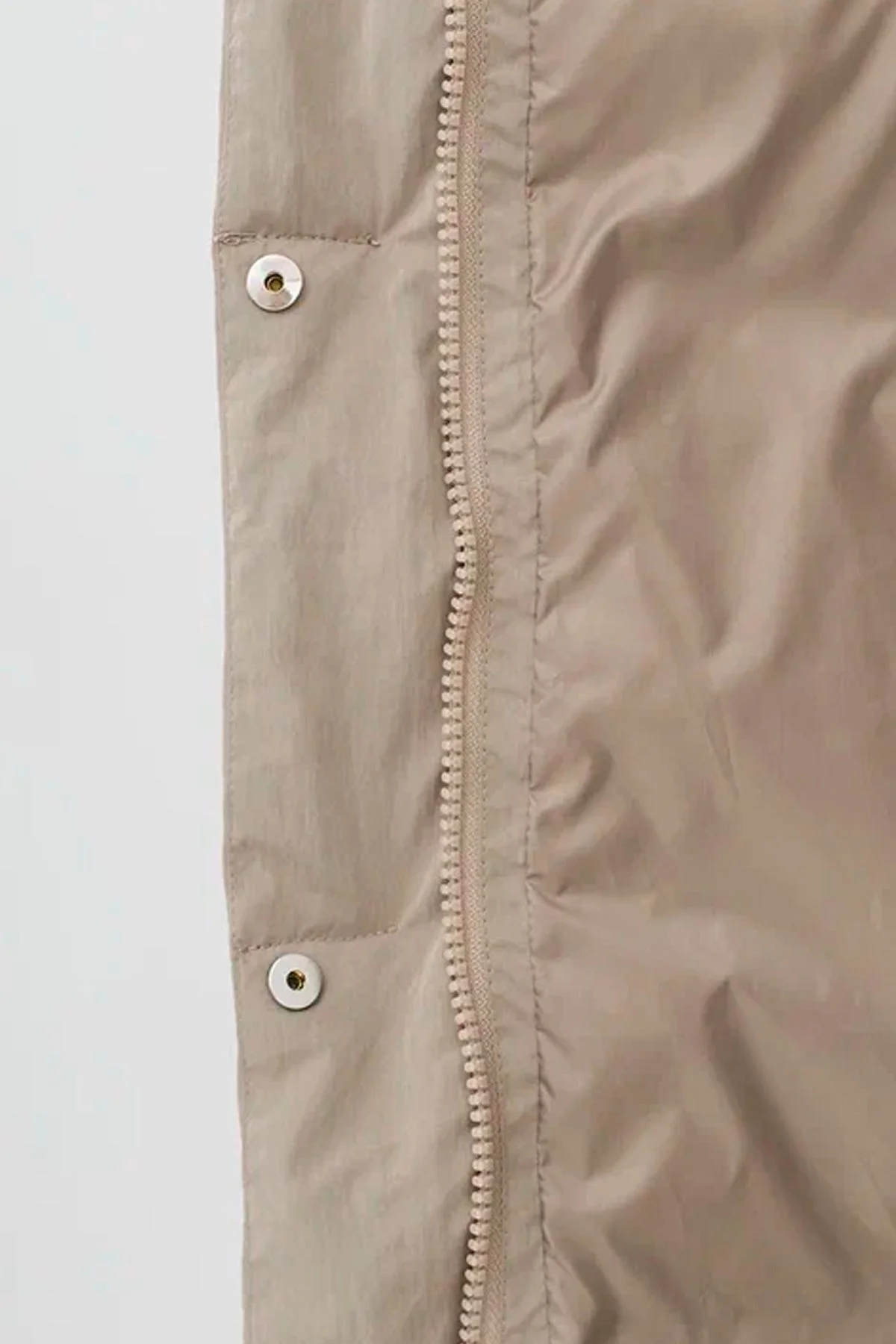 Минималистичный пуховик из ткани с Peach эффектом, 50