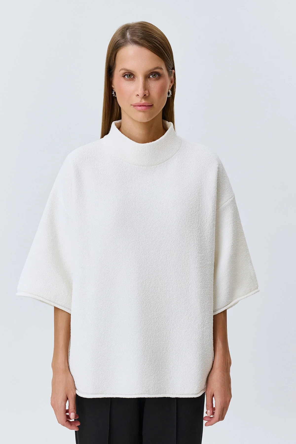 Oversize джемпер с широкими рукавами, молочный, 50