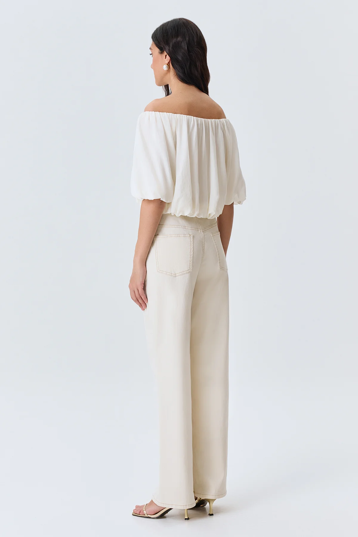 Прямые джинсы с металлическим декором, 42