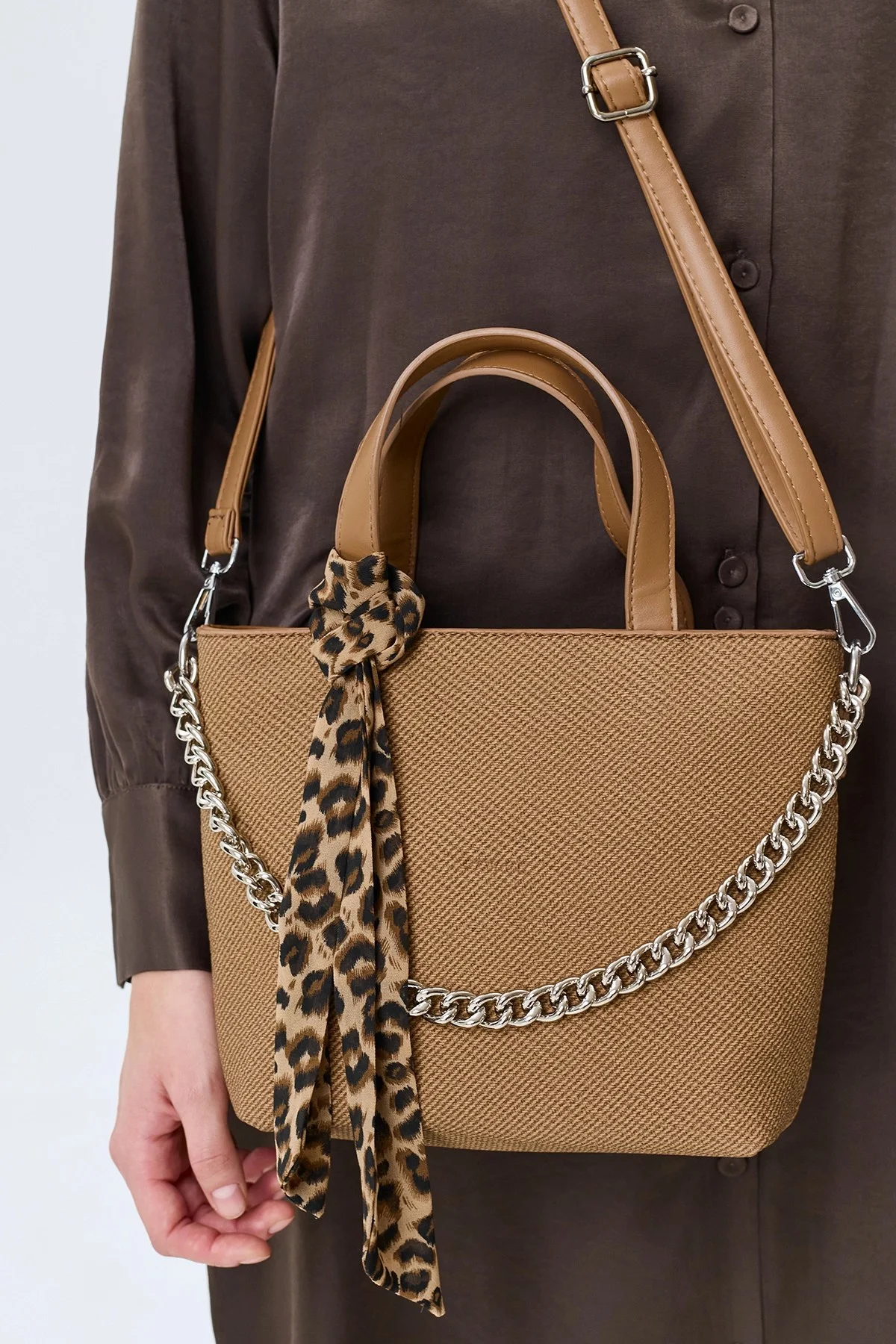 Сумка-хобо из фактурной эко кожи, One