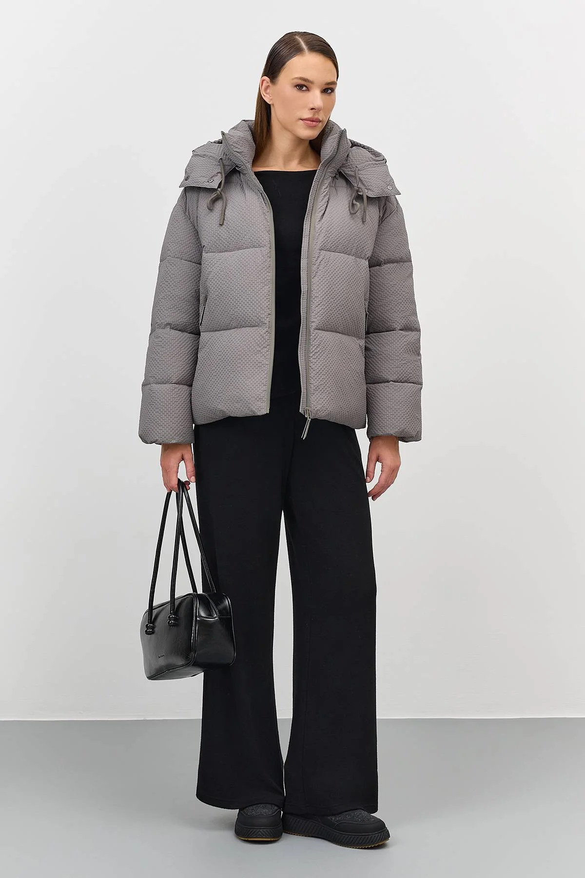 Лимитированная серия Куртка Oversize из фактурной тканис палантином, 40 Лимитированная серия Куртка Oversize из фактурной тканис палантином, 40